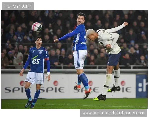 朗斯客场2-1逆转昂热登顶法甲,托万梅开二度 朗斯客场2-1逆转昂热登顶法甲,托万梅开二度